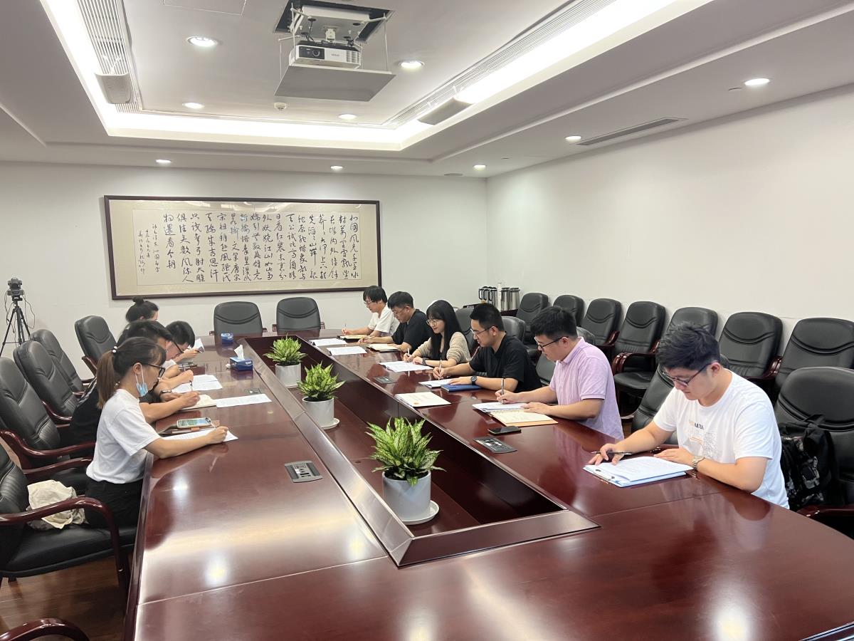 市團代會學(xué)習(xí).jpg 市團代會學(xué)習(xí).jpg